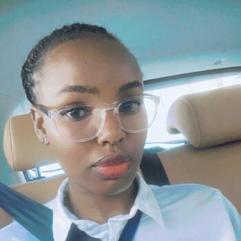 مربية أطفال في الريان: Hannah