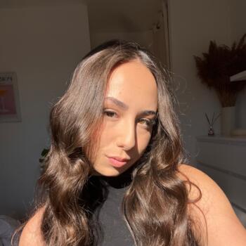 Babysitter in Marguerittes: Madline