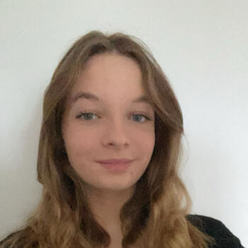 Baby-sitter Choisy-au-Bac: Elina