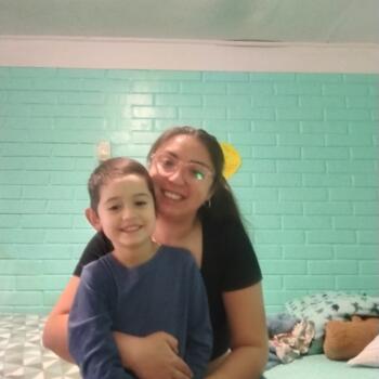 Trabajo para niñera en Maipú: trabajo de niñera Mariela