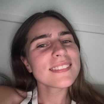 Babysitter Auneuil: Lea