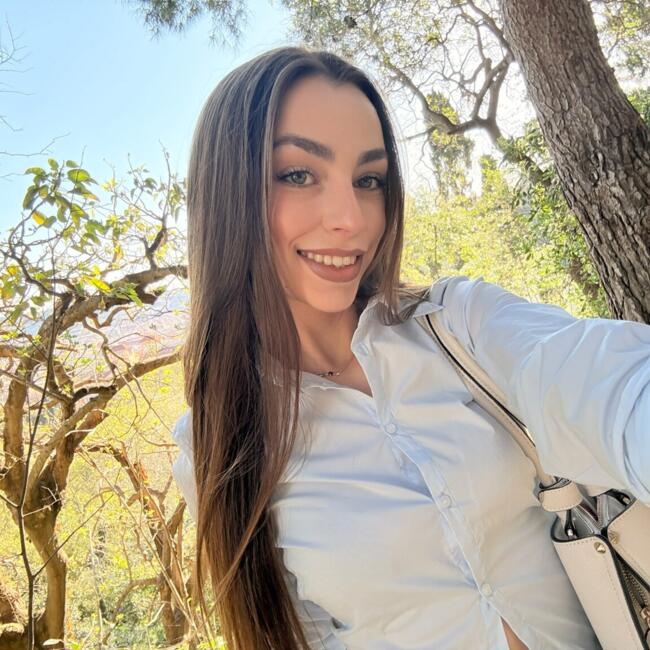 Niñera en Cerdanyola del Vallès: Lucía