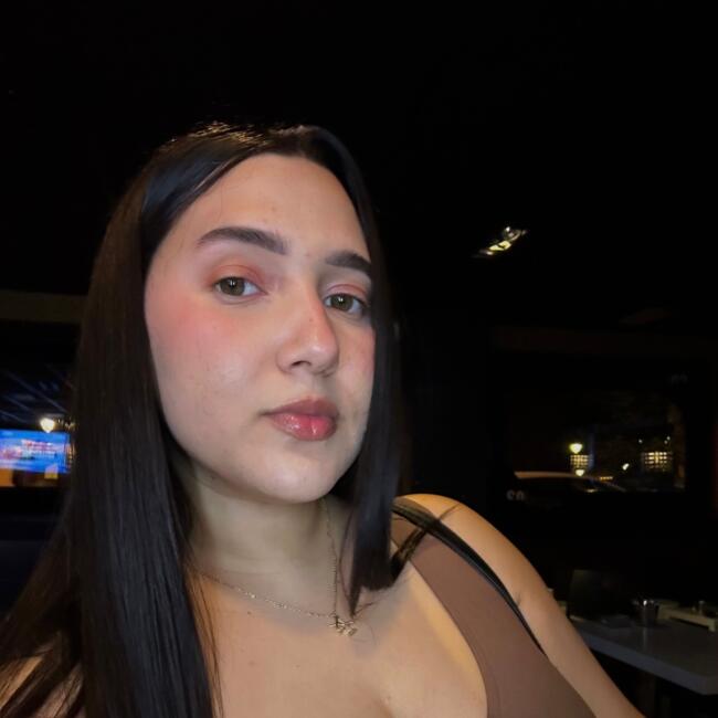 Canguro en Oviedo: Leonela