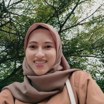 Babysitting job in Bogor: babysitting job Yunita