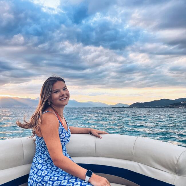 Babysitter in Ostende: Ina