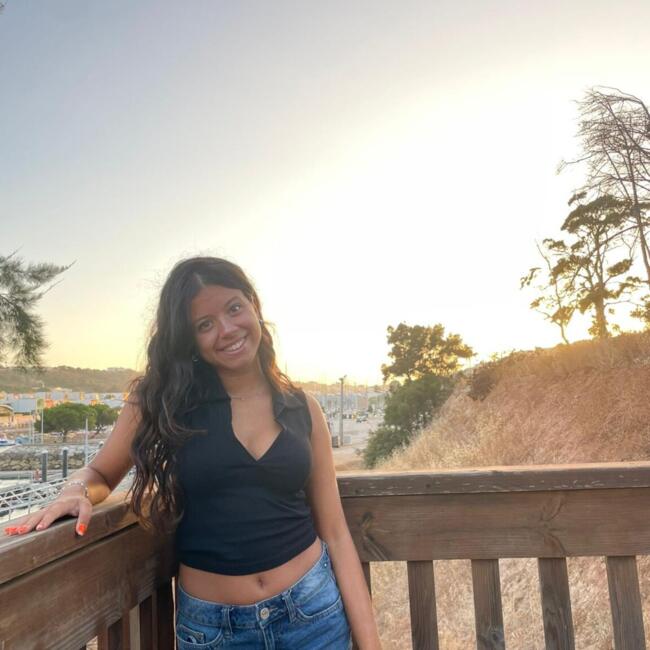 Babysitter in Albufeira: Clara