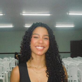 Babysitter São Luís: Clara