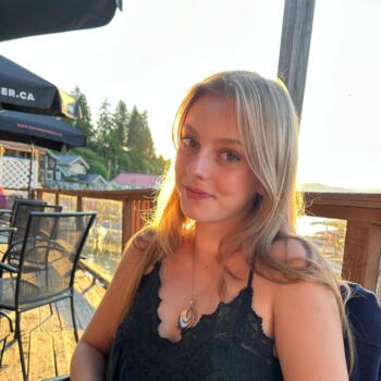 Baby-sitter Vancouver: Clare