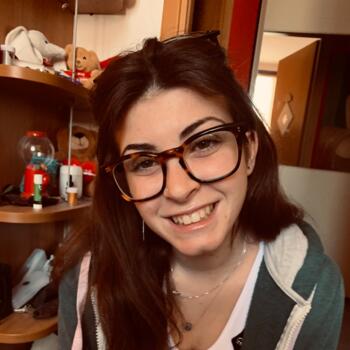 Babysitter in Gironico al Piano: Carolina