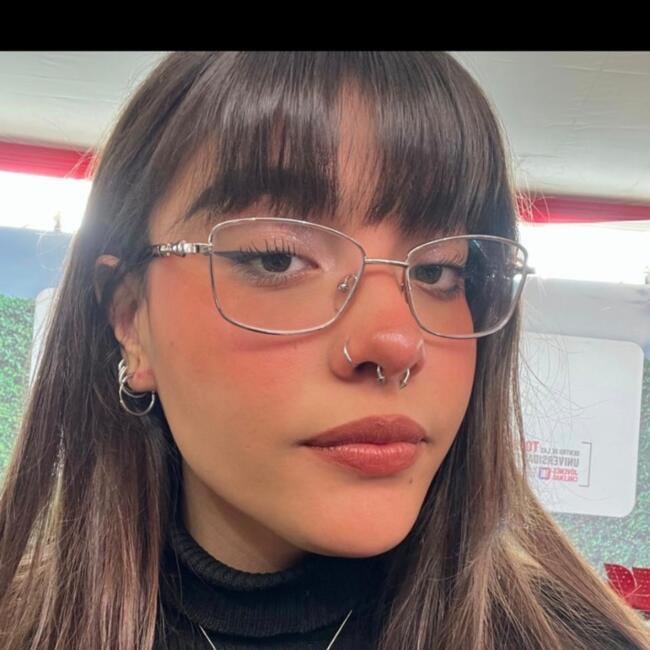 Babysitter in Lo Espejo: Sarai