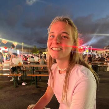 Babysitter Wevelgem: Ella