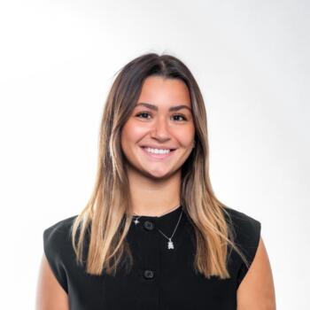 Babysitter in Menton: Kiara