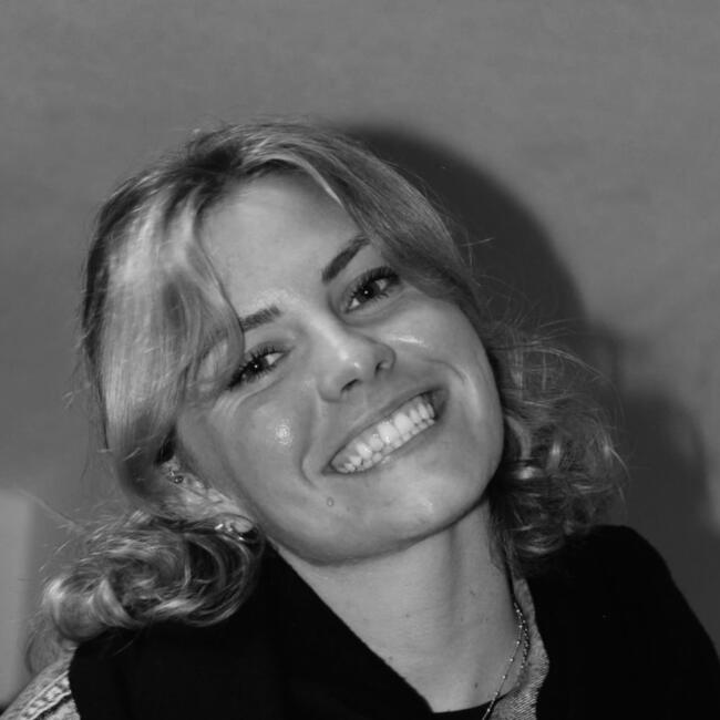 Babysitter in Sydney: Coralie