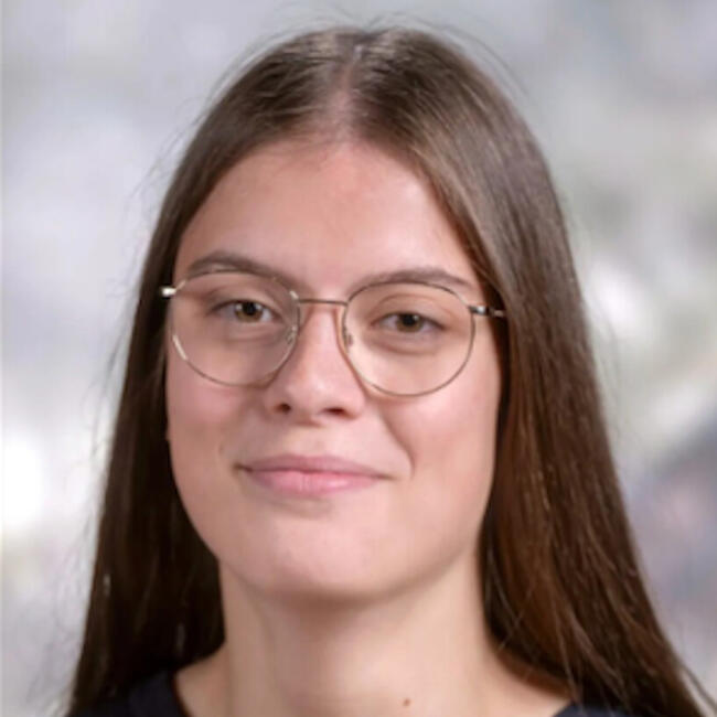 Babysitter in Linz: Alisa