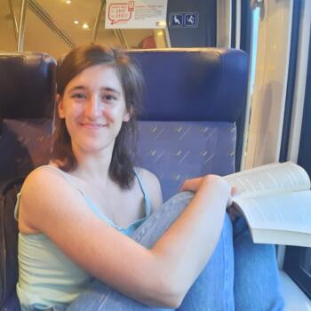 Babysitter in Villeneuve-sur-Yonne: Mathilde