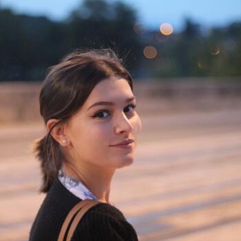 Baby-sitter in Tours: Cassandra