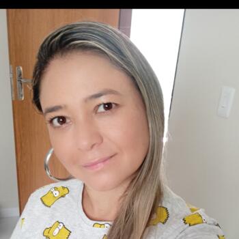 Nanny in Sant Feliu de Llobregat: Lorena