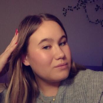 Babysitter in Longvic: Elisa