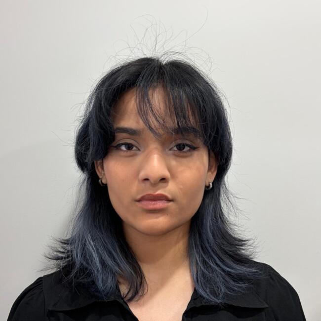 Babysitter em Amora: Mahnoor