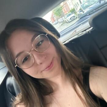 Babysitter in Farmington (Michigan): Isabelly