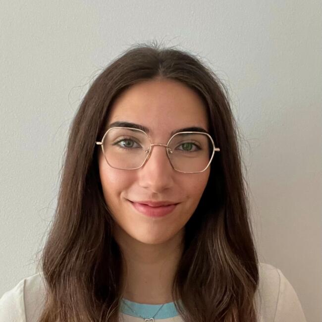 Babysitter in Girona: Nuria