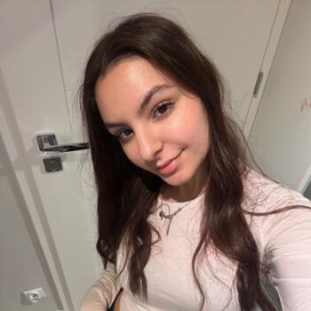 Baby-sitter in Varsovie: Zeynep nilsu
