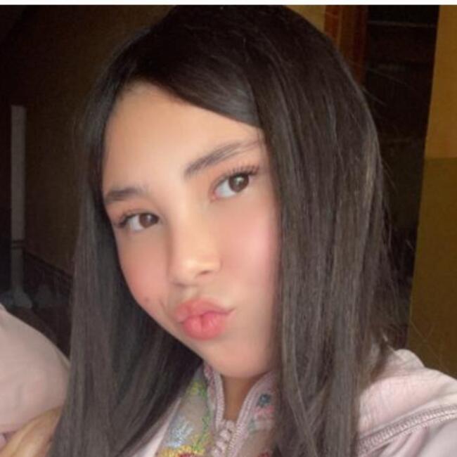 Babysitter in Orange: Nissrine