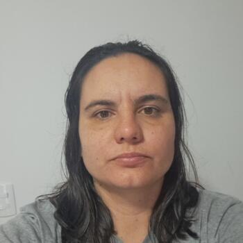 Babysitter Curitiba: Ana Caroline
