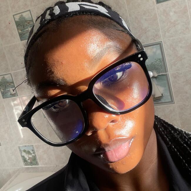 Babysitter in Paris: Victoria