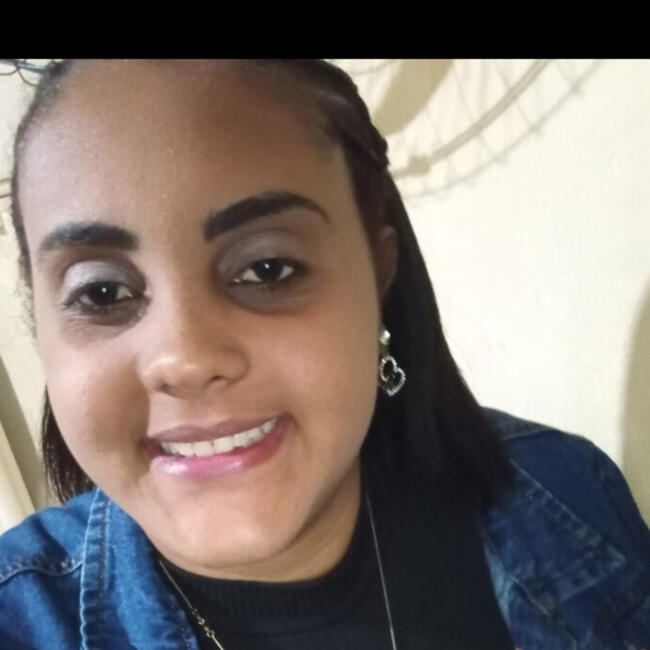 Babysitter in Campos dos Goytacazes: Angela