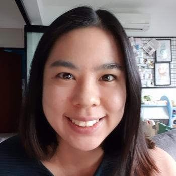 Babysitter in Singapore: Pearly