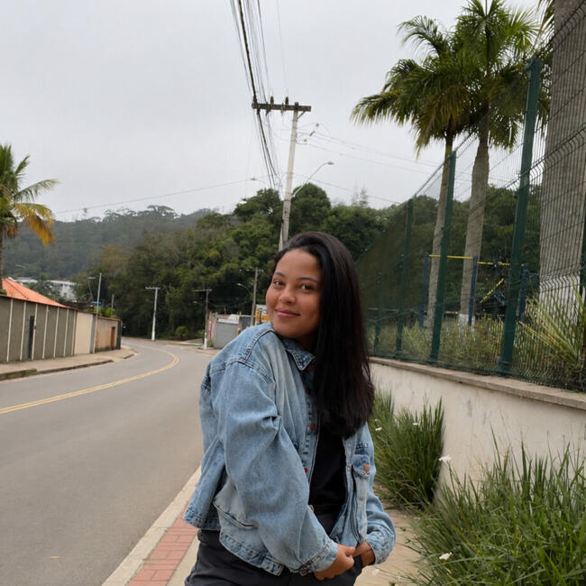 Babysitter in Juiz de Fora: Sara