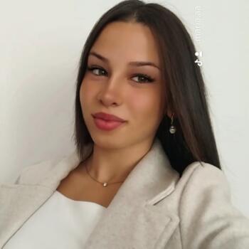 Babysitter em Coimbra: Maria