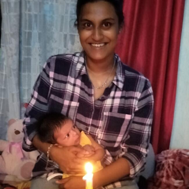 बम्बई में बेबीसिटिंग की नौकरी: Portia