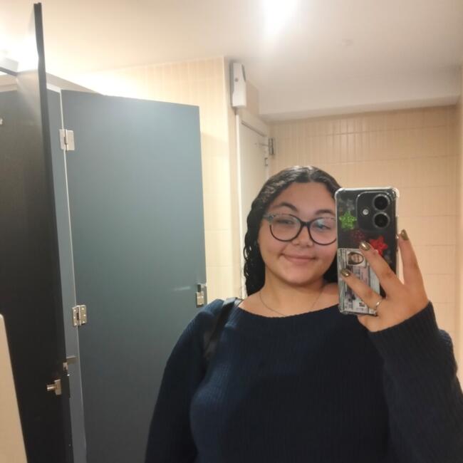 Babysitter in Funchal: Ayssen