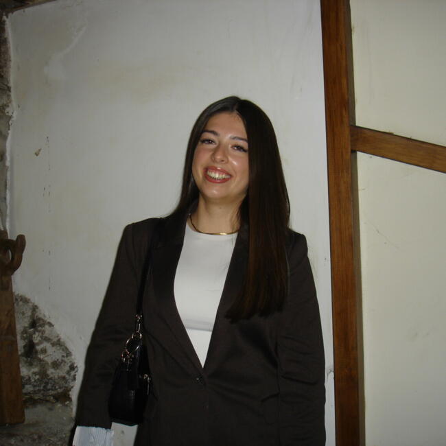 Babysitter in Paredes: Jessica