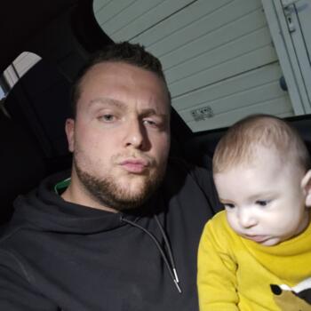 Babysitting job in Ponferrada: babysitting job Alfredo
