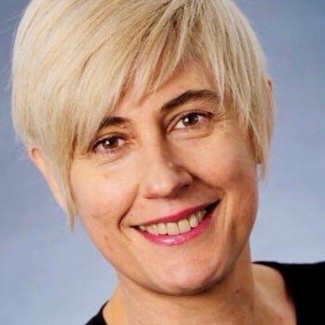 Babysitter in São José dos Campos: Luly