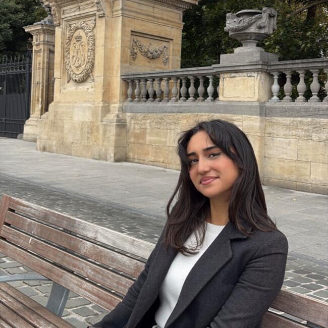 Babysitter in Koekelberg: Sultane