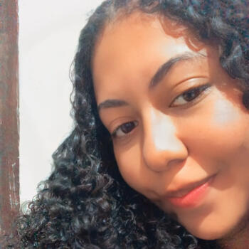 Babysitter in Itajaí: Poliana