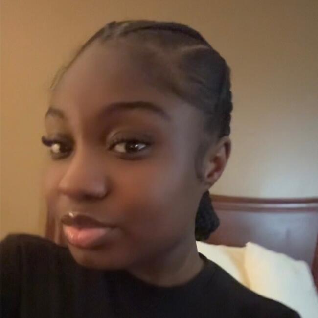 Babysitter in The Bronx: Tracey