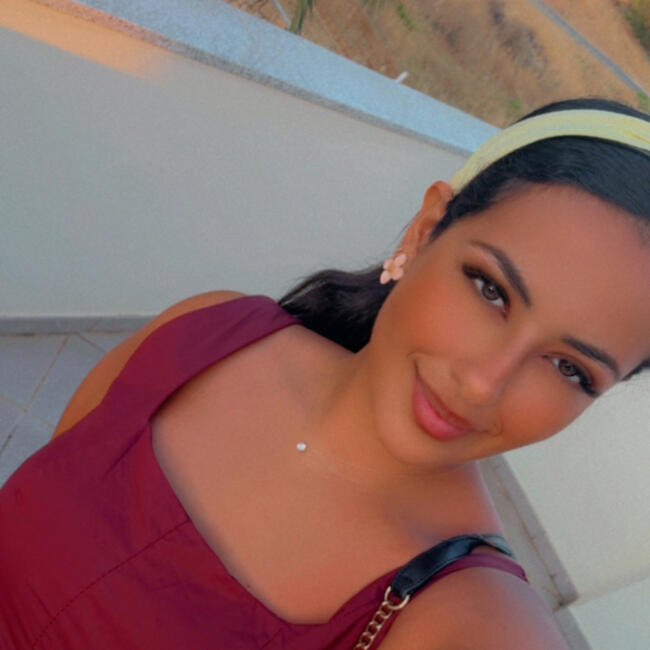 Babysitter in Brüssel: Nisrine