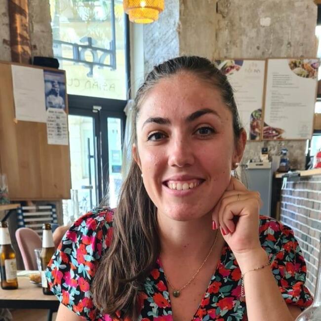 Babysitter in Épalinges: Julie