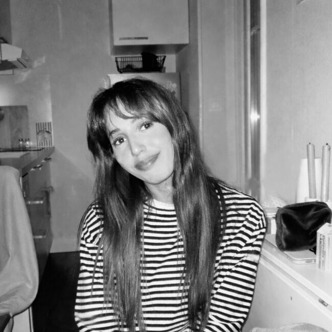 Babysitter in Biarritz: Marwa