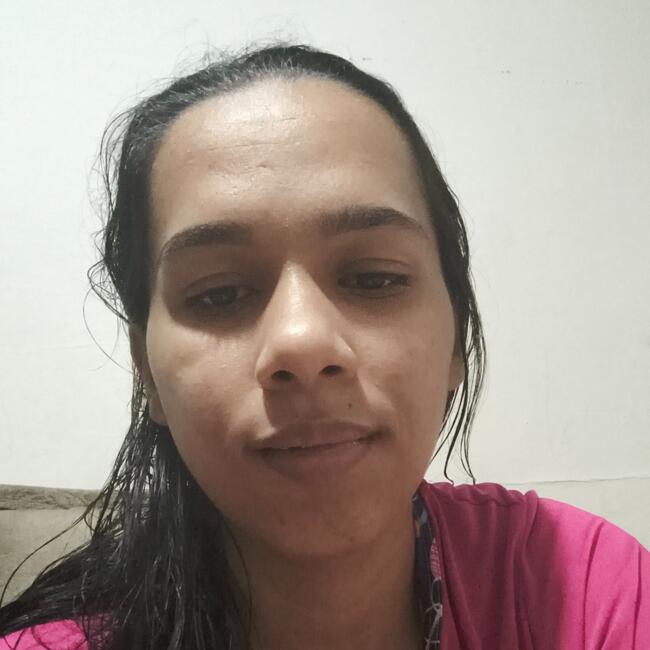 Babysitter in Embu das Artes: Andreia