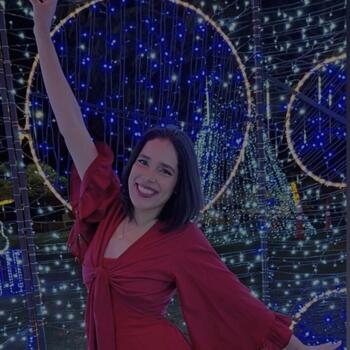 Babá em Goiânia: Geovana