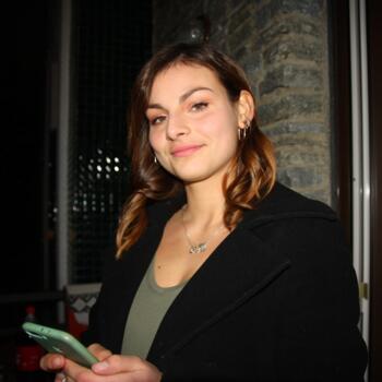 Babysitter Wien: Miruna