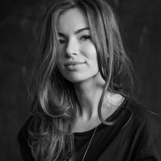 Δουλειά για babysitter στην περιοχή Λισαβώνα: Elena