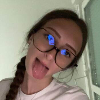 Babysitter in Armbouts-Cappel: Mya