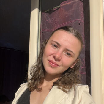 Babysitter in Thouars: Amelia